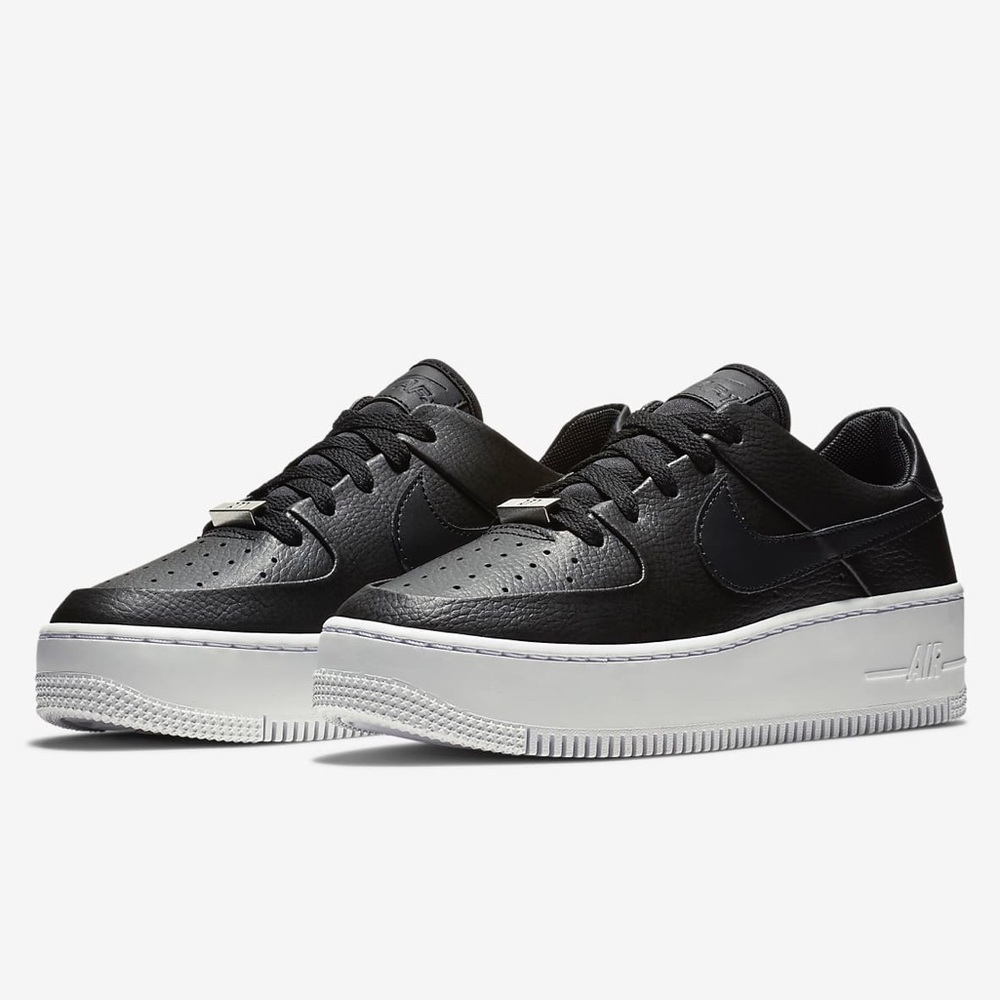 Nike Air Force 1 Sage Low